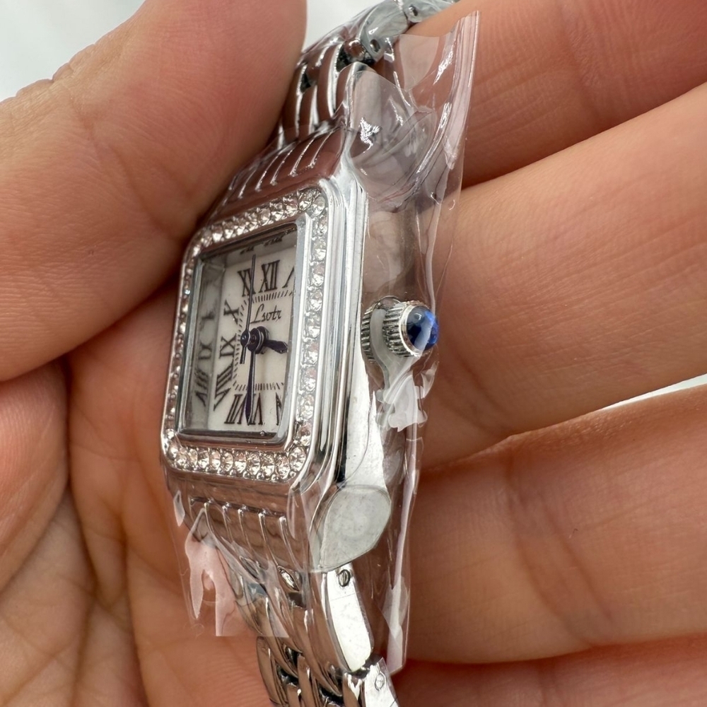 Unique Panthere Classic Silver Watch with Crystal Accents - Picture 4 of 7